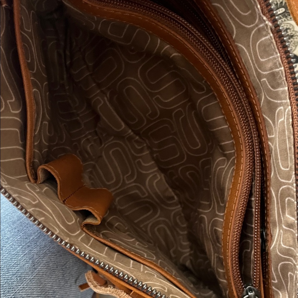 Spikes & Sparrow- Genuine Leather Tan shoulder Bag - - Picture 5 of 11